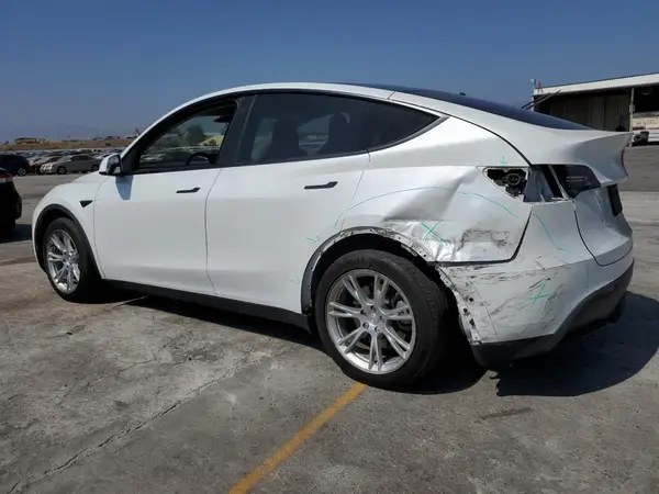 5YJYGDEE9LF034969 2020 TESLA MODEL Y - Image 2