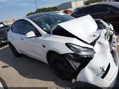 5YJYGDEE9LF037161 2020 TESLA MODEL Y