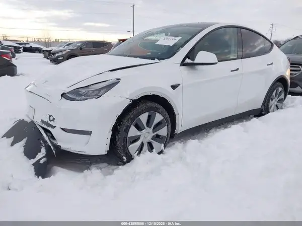 5YJYGDEE9LF044109 2020 TESLA MODEL Y - Image 2