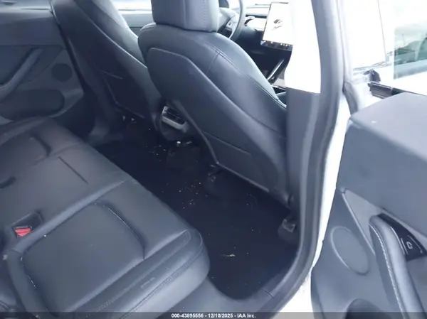 5YJYGDEE9LF044109 2020 TESLA MODEL Y - Image 8