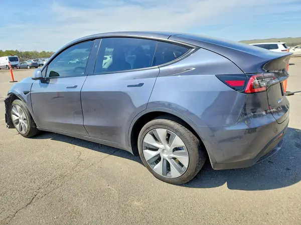 5YJYGDEE9LF044949 2020 TESLA MODEL Y - Image 2