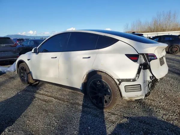 5YJYGDEE9LF052453 2020 TESLA MODEL Y - Image 2