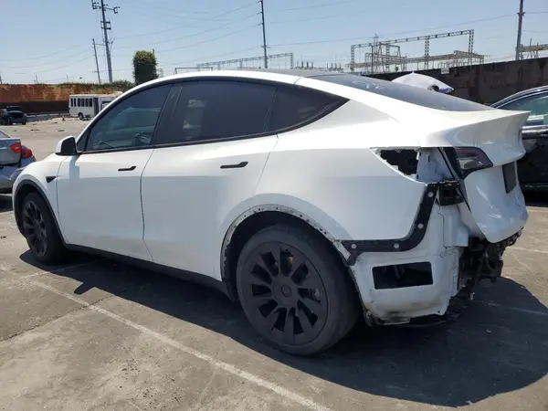 5YJYGDEE9LF055109 2020 TESLA MODEL Y - Image 2
