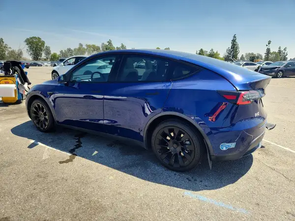 5YJYGDEE9MF067441 2021 TESLA MODEL Y - Image 2