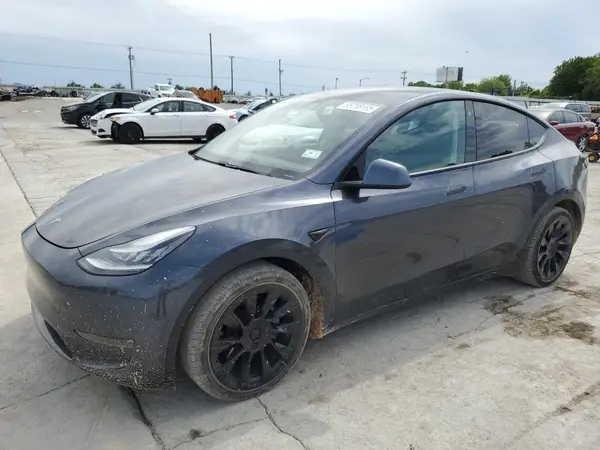 5YJYGDEE9MF067651 2021 TESLA MODEL Y - Image 1