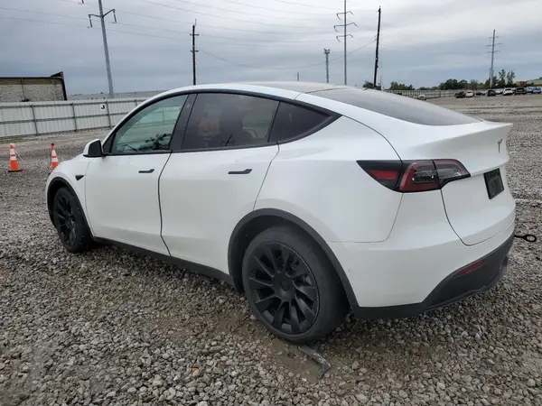 5YJYGDEE9MF068332 2021 TESLA MODEL Y - Image 2