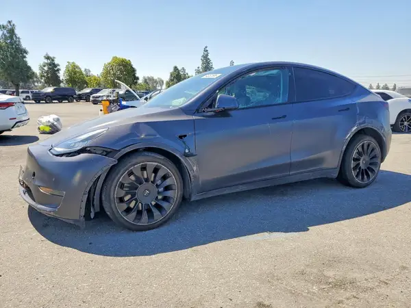 5YJYGDEE9MF077273 2021 TESLA MODEL Y - Image 1