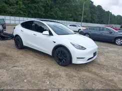 5YJYGDEE9MF080447 2021 TESLA MODEL Y