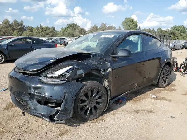 5YJYGDEE9MF080738 2021 TESLA MODEL Y - Image 1