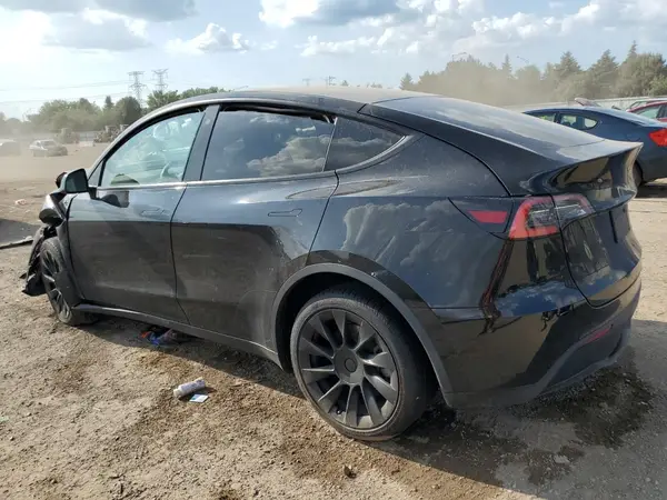 5YJYGDEE9MF080738 2021 TESLA MODEL Y - Image 2