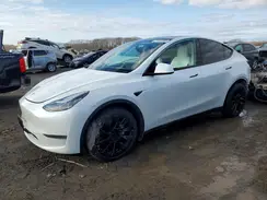 5YJYGDEE9MF081081 2021 TESLA MODEL Y