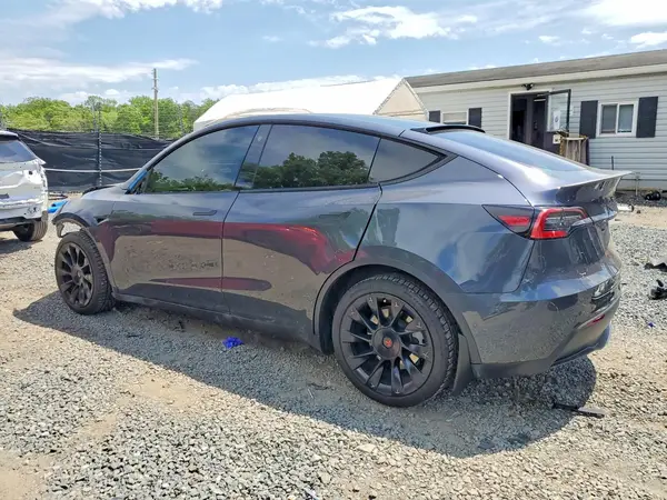 5YJYGDEE9MF084160 2021 TESLA MODEL Y - Image 2