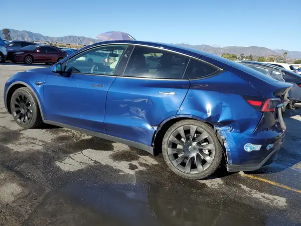 5YJYGDEE9MF087561 2021 TESLA MODEL Y - Image 2