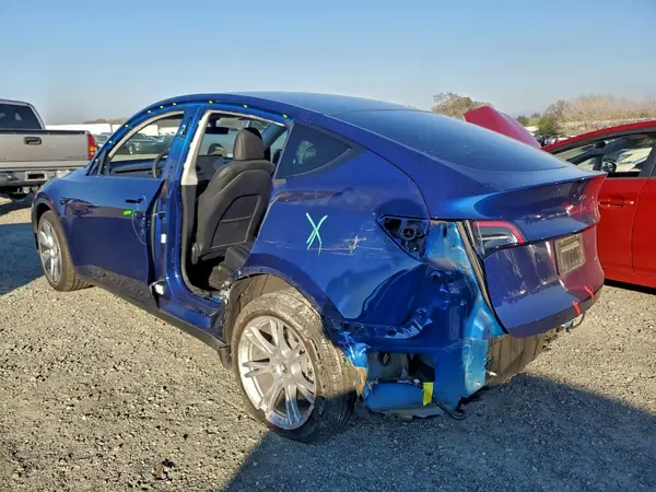 5YJYGDEE9MF092114 2021 TESLA MODEL Y - Image 2
