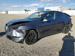 5YJYGDEE9MF097748 2021 TESLA MODEL Y