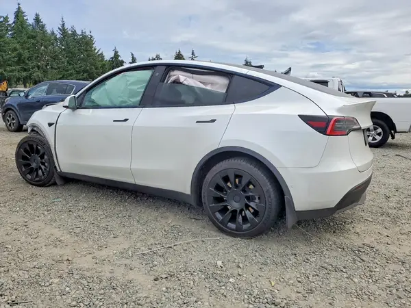 5YJYGDEE9MF098009 2021 TESLA MODEL Y - Image 2