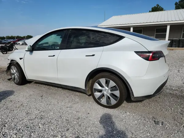 5YJYGDEE9MF099385 2021 TESLA MODEL Y - Image 2