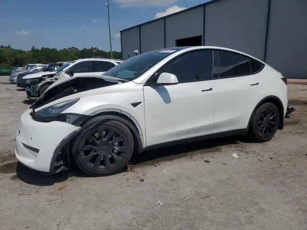5YJYGDEE9MF107887 2021 TESLA MODEL Y - Image 1