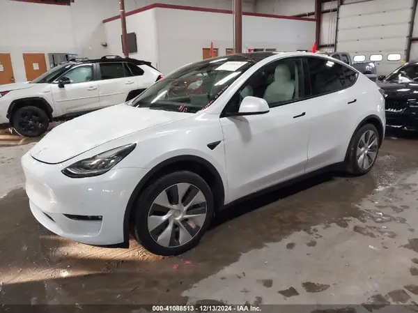 5YJYGDEE9MF108540 2021 TESLA MODEL Y - Image 2
