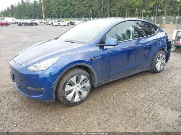 5YJYGDEE9MF117500 2021 TESLA MODEL Y - Image 2