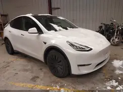 5YJYGDEE9MF118694 2021 TESLA MODEL Y
