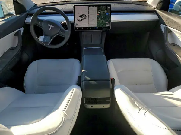 5YJYGDEE9MF130098 2021 TESLA MODEL Y - Image 8