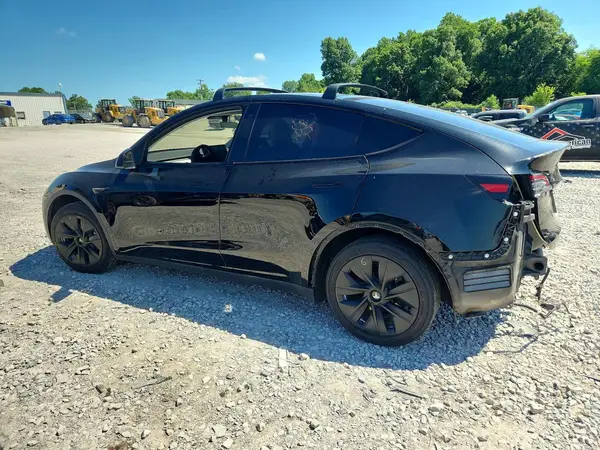 5YJYGDEE9MF144678 2021 TESLA MODEL Y - Image 2