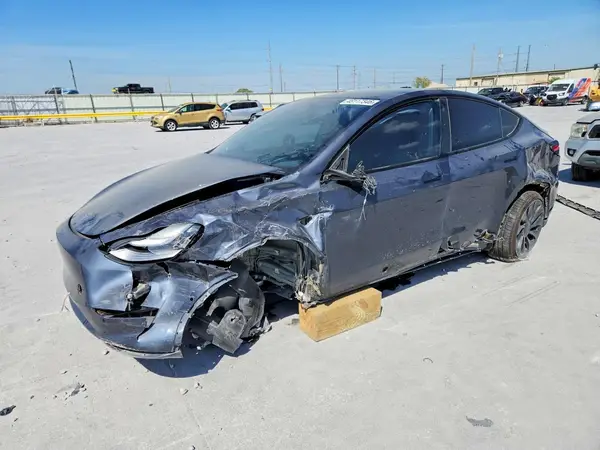 5YJYGDEE9MF146799 2021 TESLA MODEL Y - Image 1
