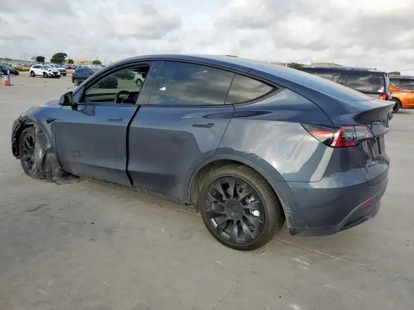 5YJYGDEE9MF149038 2021 TESLA MODEL Y - Image 2