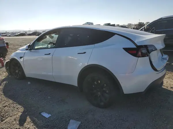 5YJYGDEE9MF162033 2021 TESLA MODEL Y - Image 2
