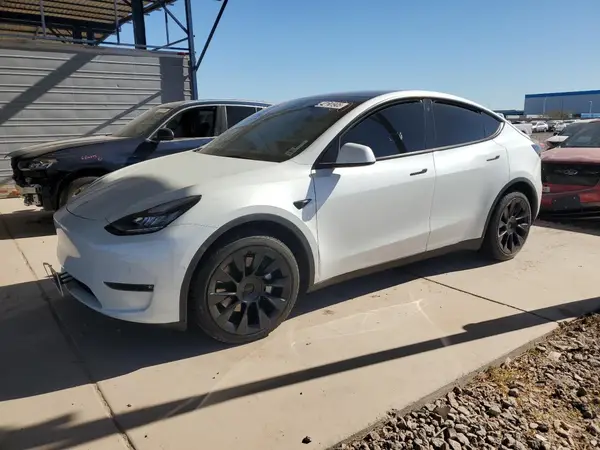 5YJYGDEE9MF173100 2021 TESLA MODEL Y - Image 1