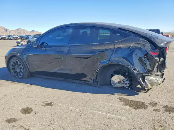5YJYGDEE9MF183089 2021 TESLA MODEL Y - Image 2
