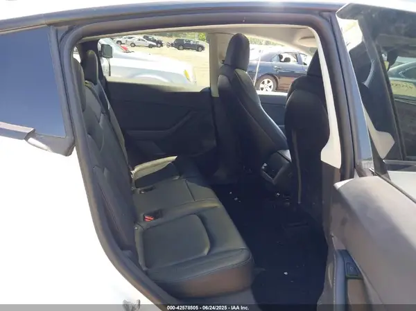 5YJYGDEE9MF184386 2021 TESLA MODEL Y - Image 8