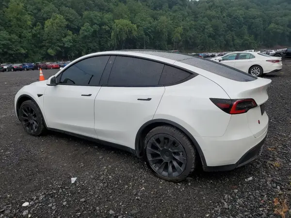 5YJYGDEE9MF184694 2021 TESLA MODEL Y - Image 2
