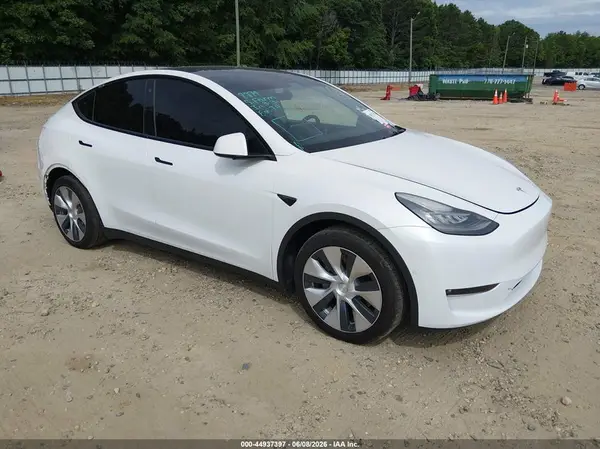 5YJYGDEE9MF204846 2021 TESLA MODEL Y - Image 1