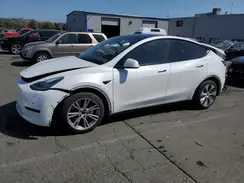 5YJYGDEE9MF213739 2021 TESLA MODEL Y