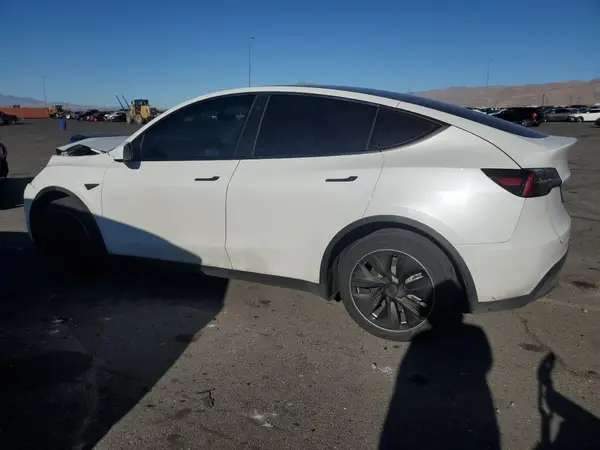 5YJYGDEE9MF214406 2021 TESLA MODEL Y - Image 2