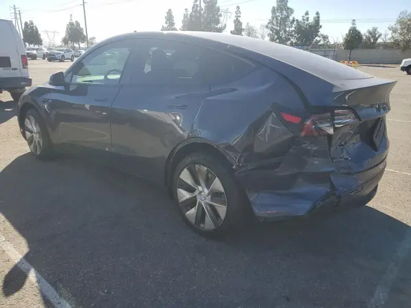 5YJYGDEE9MF218049 2021 TESLA MODEL Y - Image 2