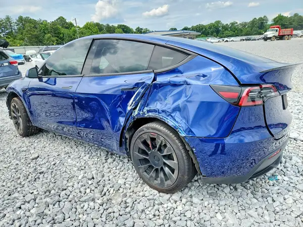 5YJYGDEE9MF229052 2021 TESLA MODEL Y - Image 2