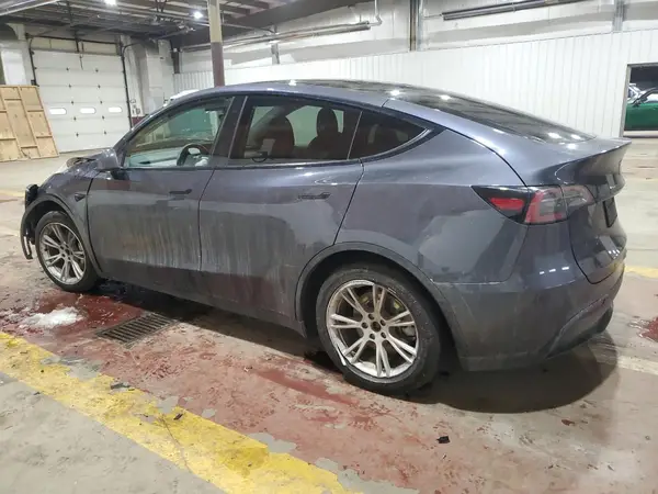 5YJYGDEE9MF233795 2021 TESLA MODEL Y - Image 2