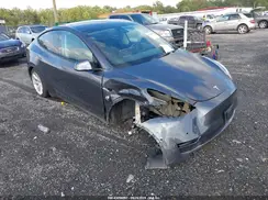 5YJYGDEE9MF242058 2021 TESLA MODEL Y