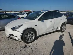 5YJYGDEE9MF255683 2021 TESLA MODEL Y