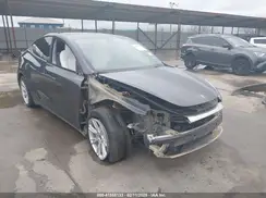 5YJYGDEE9MF261239 2021 TESLA MODEL Y