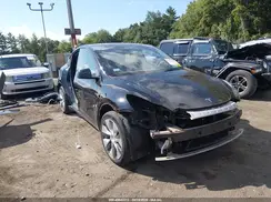 5YJYGDEE9MF262679 2021 TESLA MODEL Y