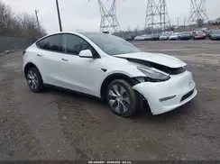 5YJYGDEE9MF264366 2021 TESLA MODEL Y