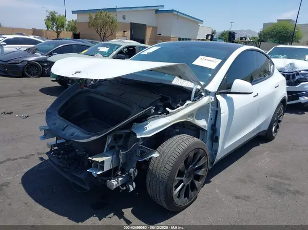5YJYGDEE9MF269633 2021 TESLA MODEL Y - Image 2