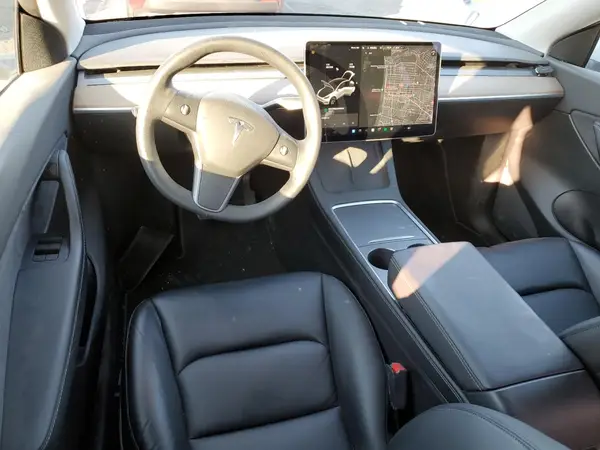 5YJYGDEE9MF272435 2021 TESLA MODEL Y - Image 8