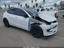 5YJYGDEE9MF274055 2021 TESLA MODEL Y