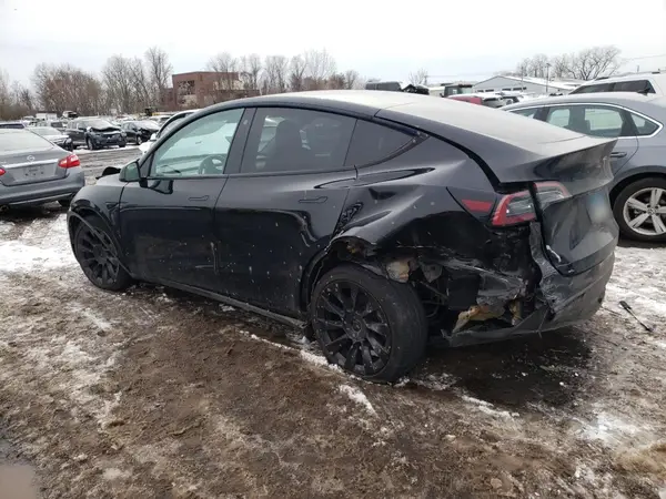 5YJYGDEE9MF287971 2021 TESLA MODEL Y - Image 2