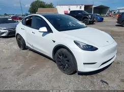 5YJYGDEE9MF304560 2021 TESLA MODEL Y